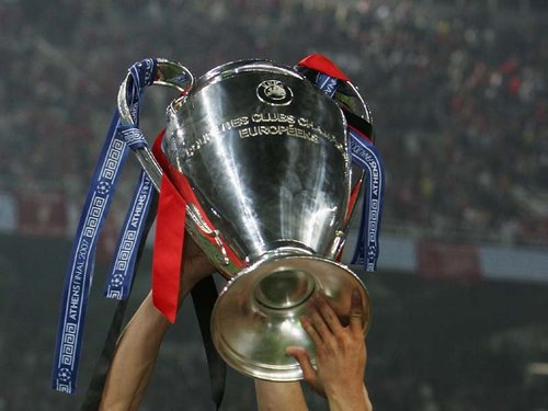 Uefa champion league trophy.jpg